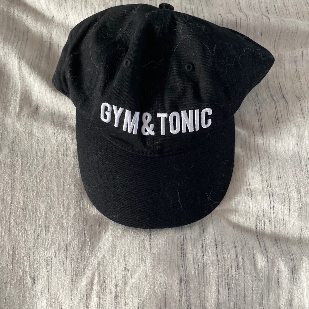 Express Gym and Tonic baseball hat